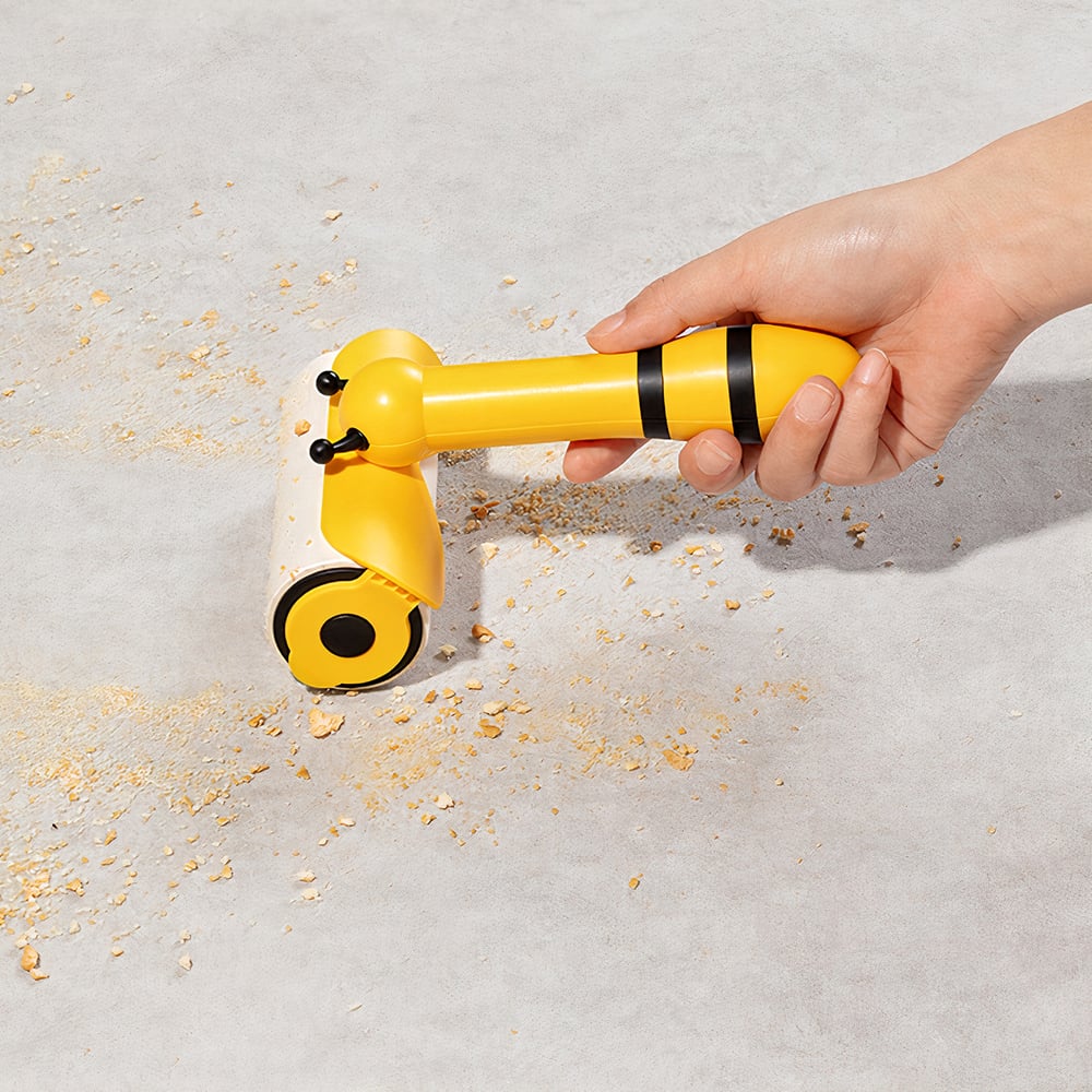 cay-lan-long-cho-meo-paw-bumblebee-dog-cat-roller3